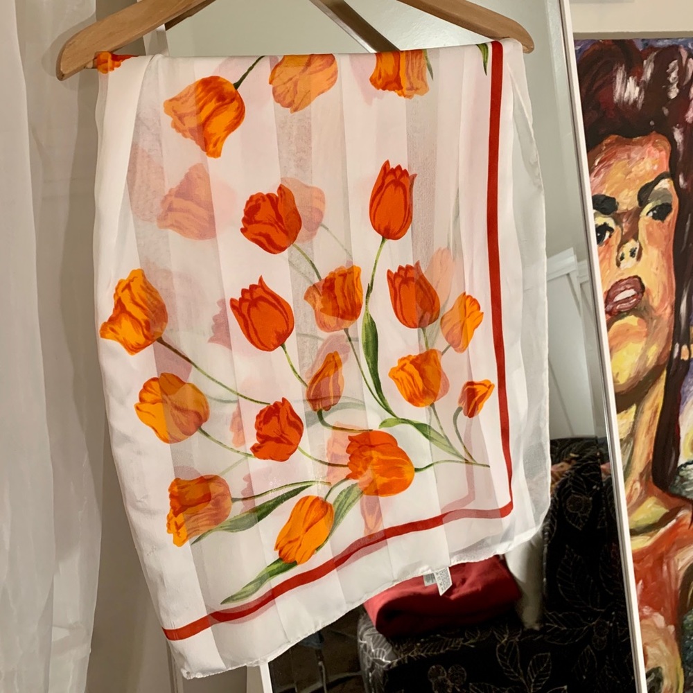 Square Tulip Scarf
